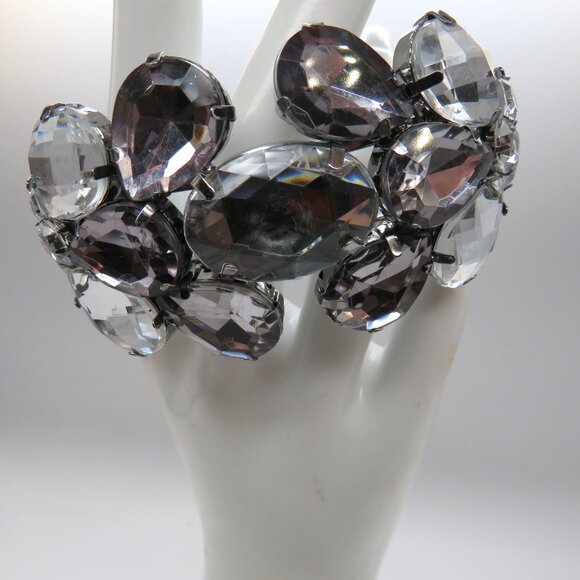 Vera Wang Bracelet Silver Tone Large Faceted Rhinestone Cluster Statement Bangle - Picture 9 of 16
